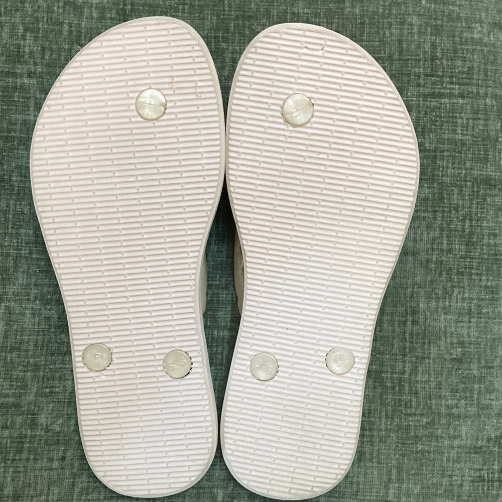 Kate Spade ‘Denise’ pale pink/ivory flip flops size 5M GUC - Picture 5 of 7